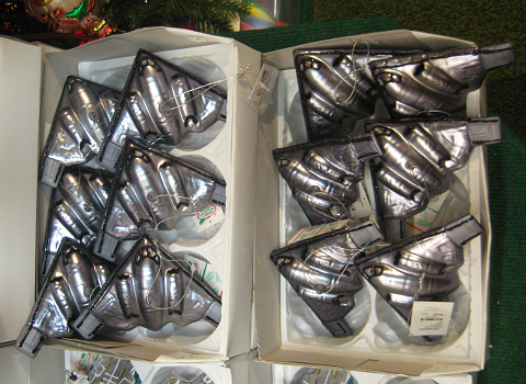 Stealth-Bomber-shaped ornaments