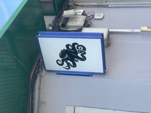 Octopus sign